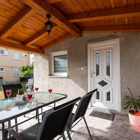 Holiday Apartment Near The Beach Fažana Zewnętrze zdjęcie